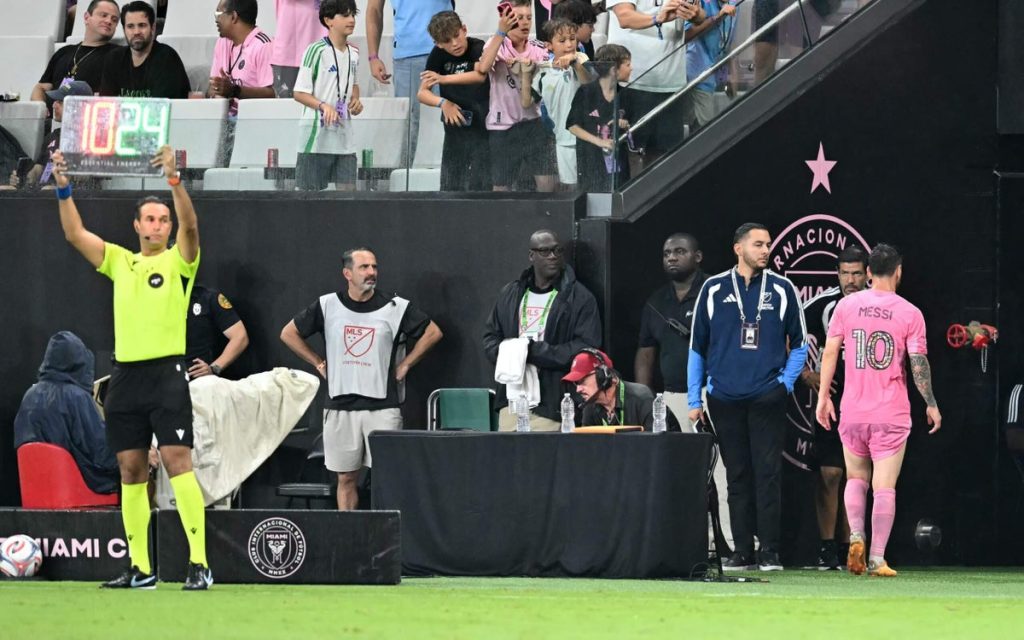 Lionel Messi exits last MLS game before World Cup with apparent injury