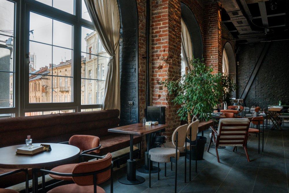 Moment Lviv — One of the Most Instagrammable Cafés in the City